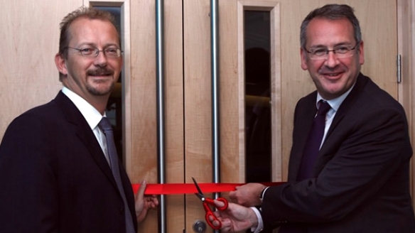 MP opens Swanwick viewing gallery