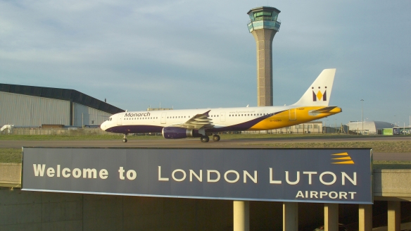London Luton Airport extends NATS contract