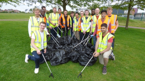 Engineers litter pick to help keep Whiteley clean