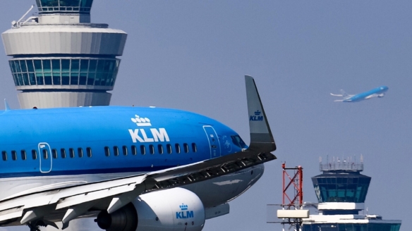 New arrivals technology to cut delays, emissions, and noise at Amsterdam Airport Schiphol